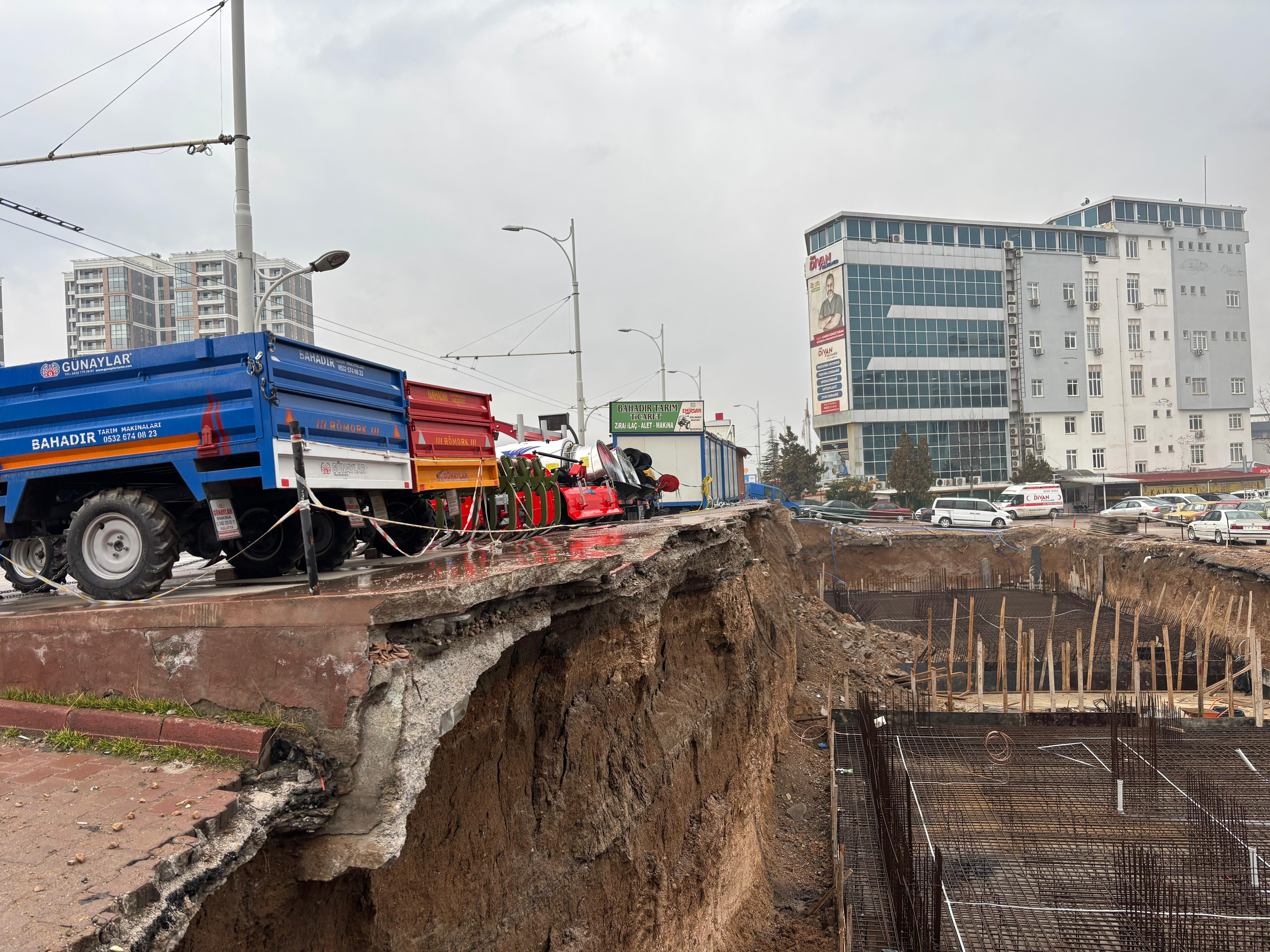 Salköprü Mahallesi’nde Yerinde Dönüşüm İnşaatında Çökme