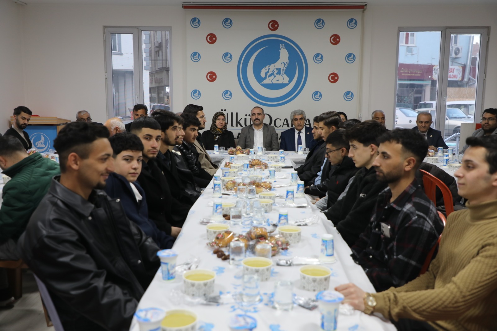 Ülkü Ocakları Malatya İl Başkanlığı Basın Mensuplarıyla İftarda Buluştu