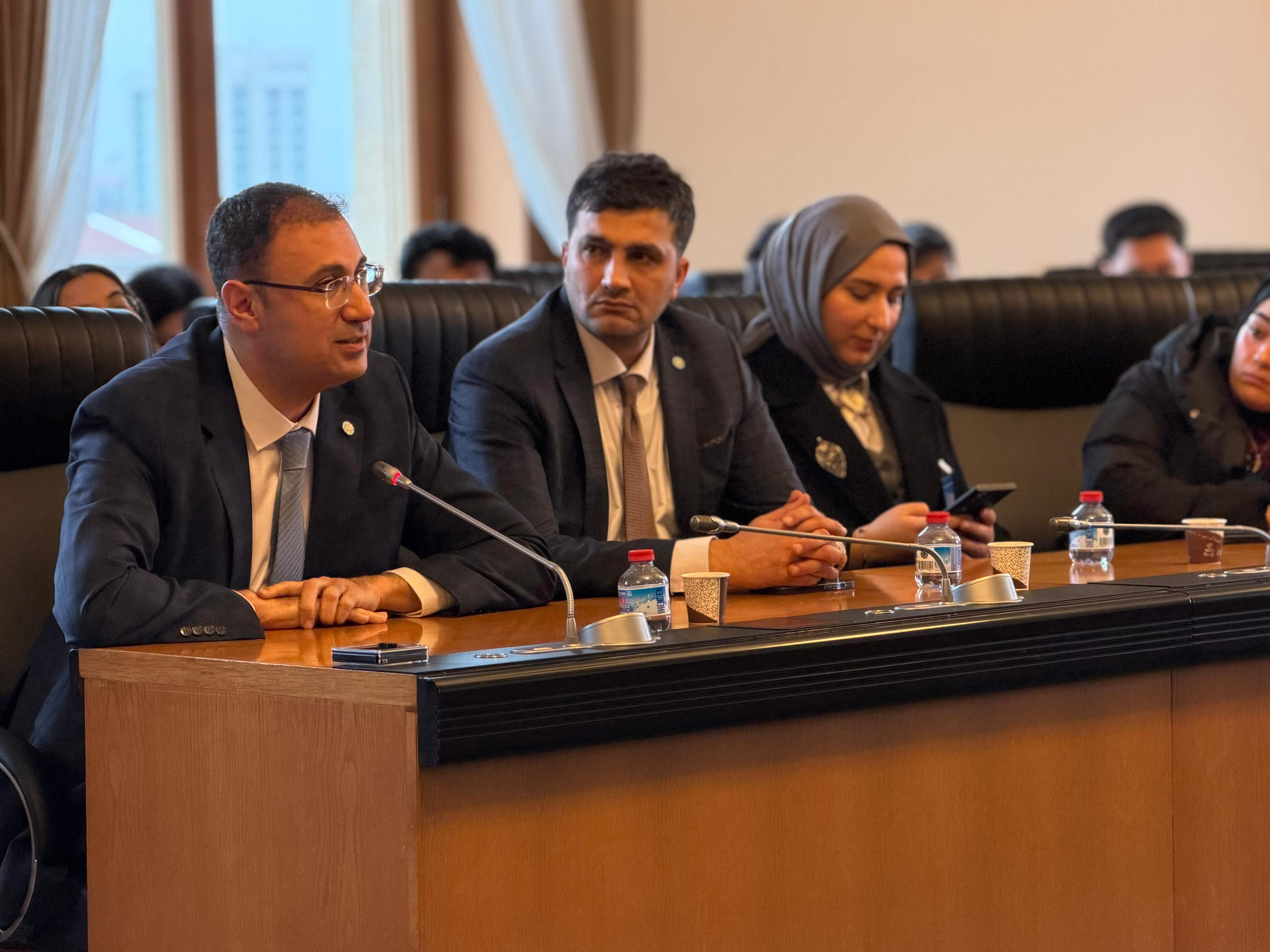 ÜNİVERSİTE ÖĞRENCİLERİNDEN AYYÜCE TÜRKEŞ TAŞ’A ZİYARET