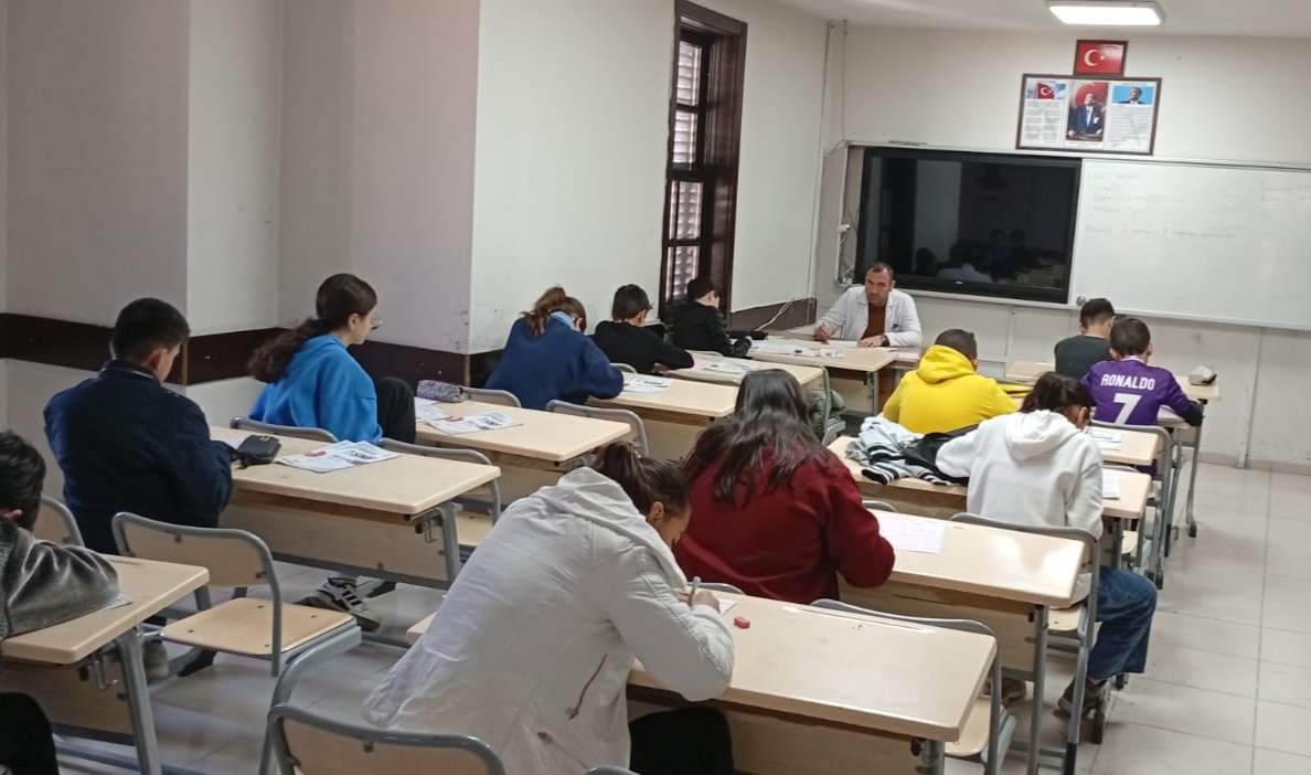 ÜYÜKŞEHİR’DEN ÖĞRENCİLERE İZLEME VE DEĞERLENDİRME SINAVI