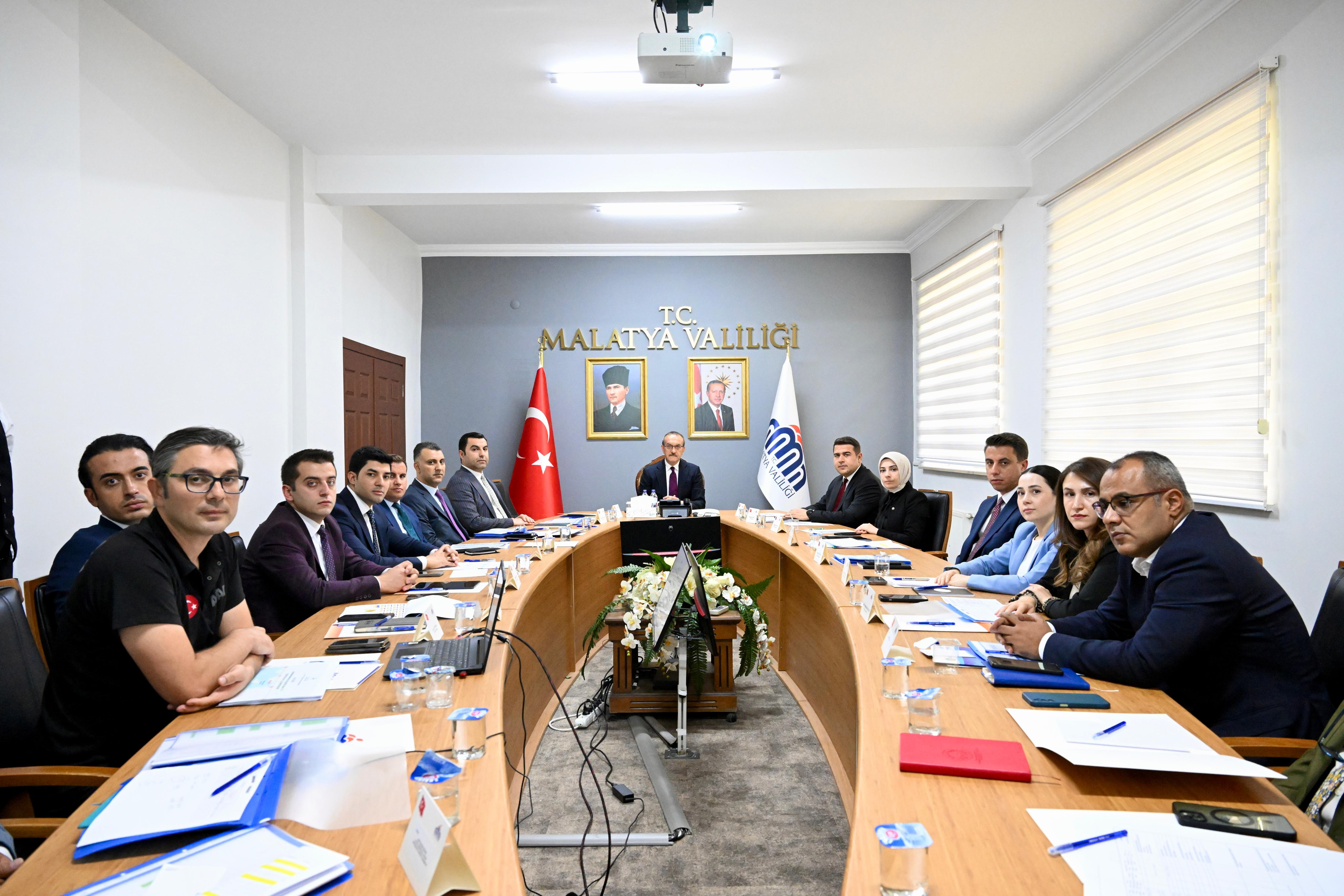 Vali Seddar Yavuz, “14 Mayıs Dünya Çiftçiler Günü”