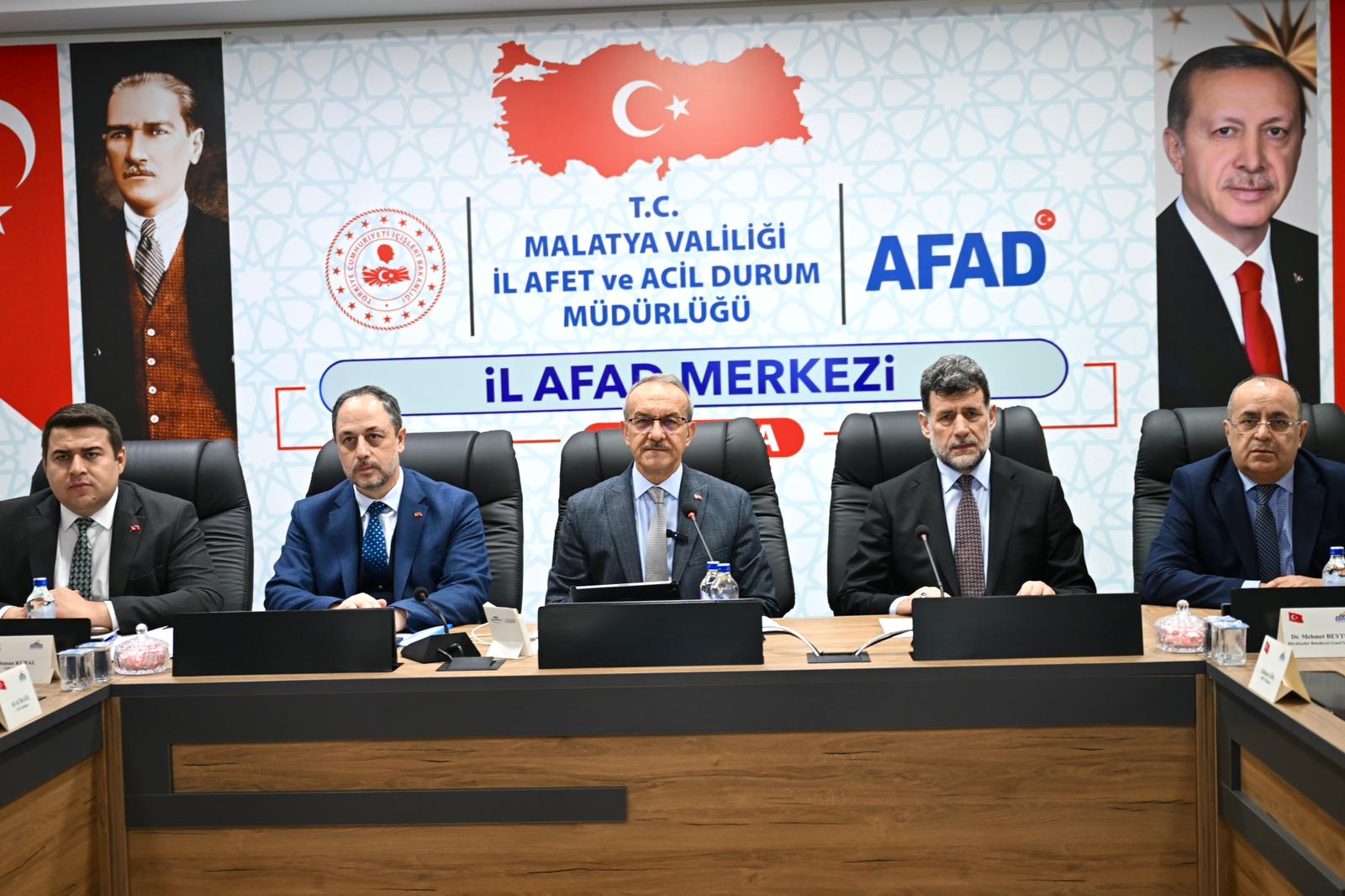 Vali Seddar Yavuz Başkanlığında Kırsal Çelik/ Betonarme Yapılar İstişare Toplantısı Gerçekleştirildi