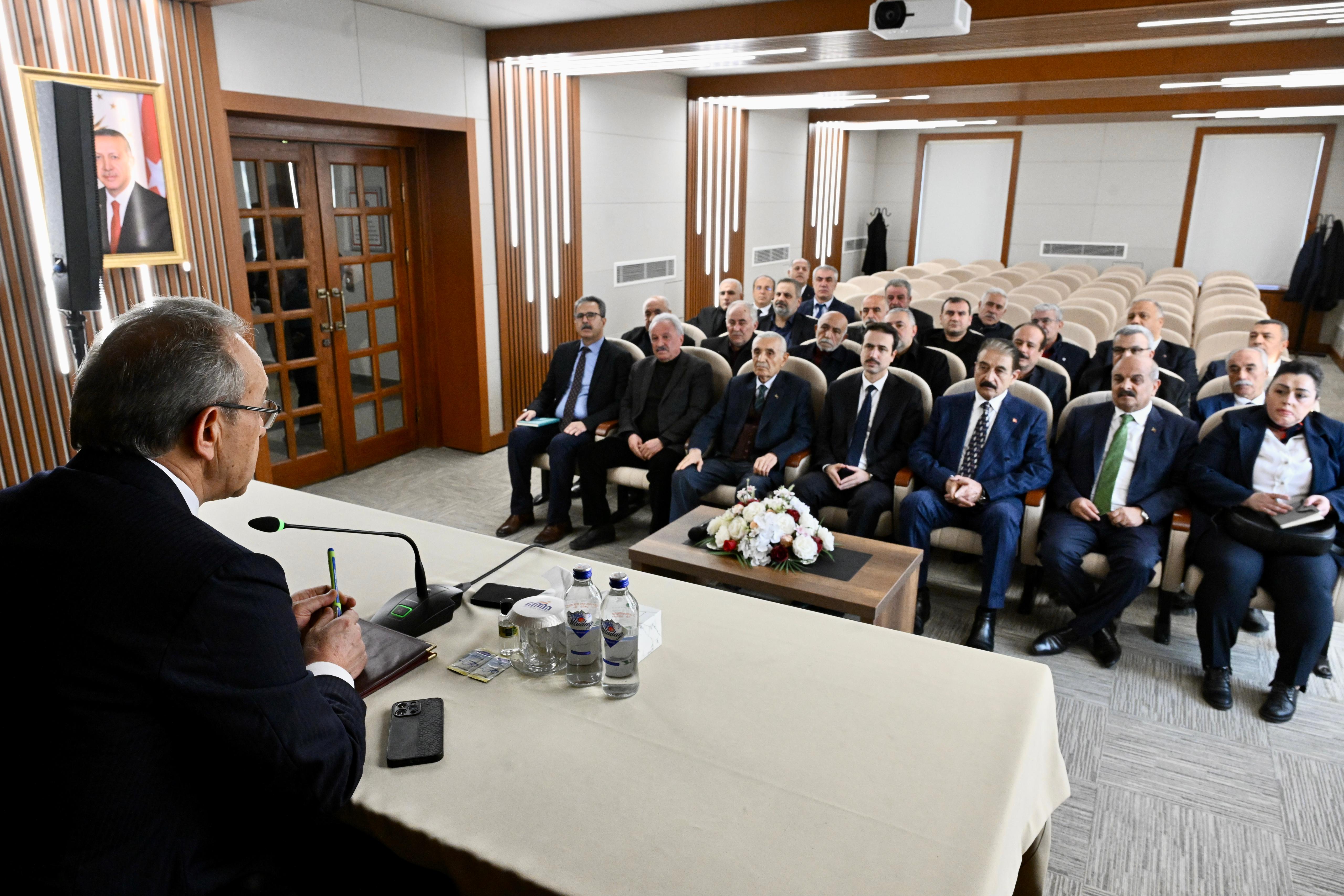 Vali Seddar Yavuz Esnaf Odaları İstişare Toplantısı’na Katıldı