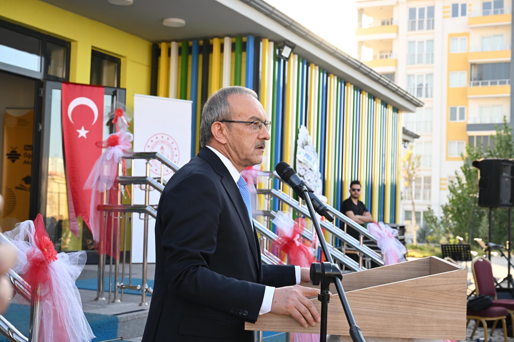Vali Seddar Yavuz Nurettin Topçu Öğretmen Akademisi Açılış Programına Katıldı