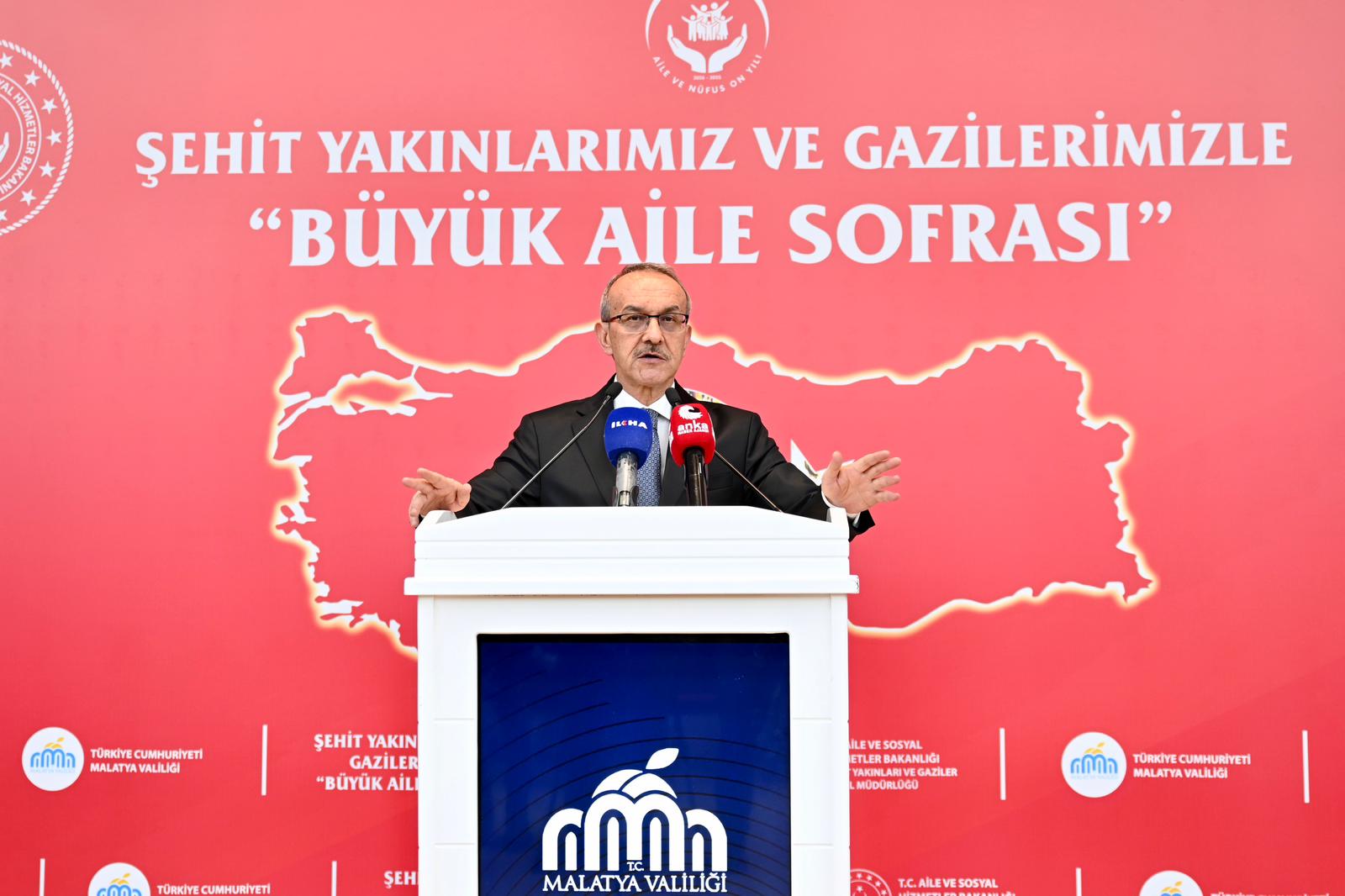 Vali Seddar Yavuz,Şehit Aileleri ve Gazilerle İftar Programında Bir Araya Geldi