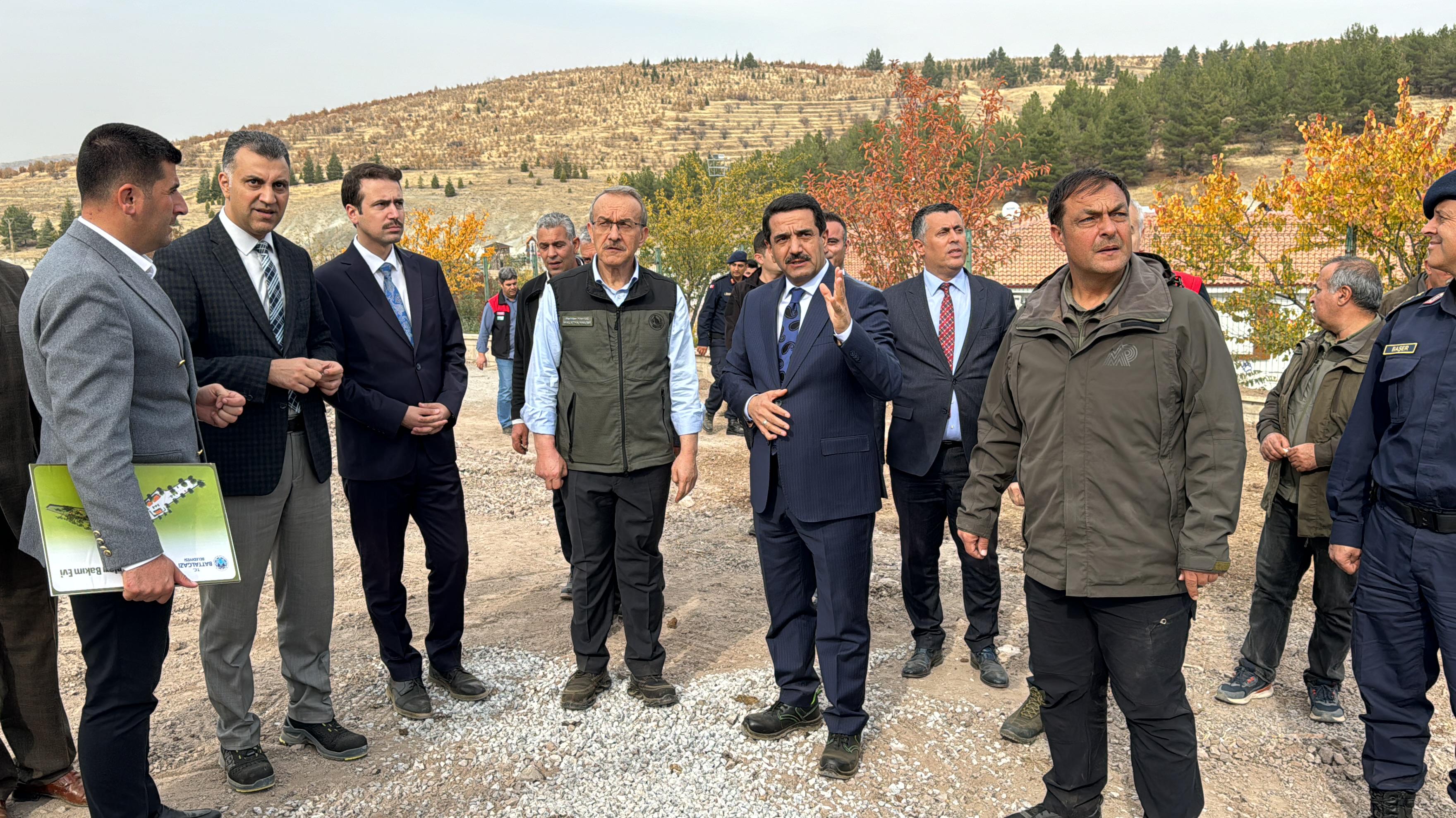 Vali Yavuz Ve Başkan Taşkın, Battalgazi’nin Yeni Hayvan Barınağı Projesini İnceledi