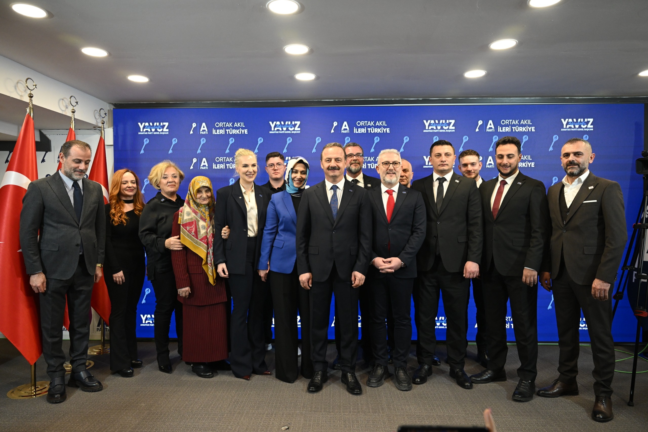 YAVUZ AĞIRALİOĞLU: TÜRKMEN DE KÜRT DE APOSUZ OLUR!