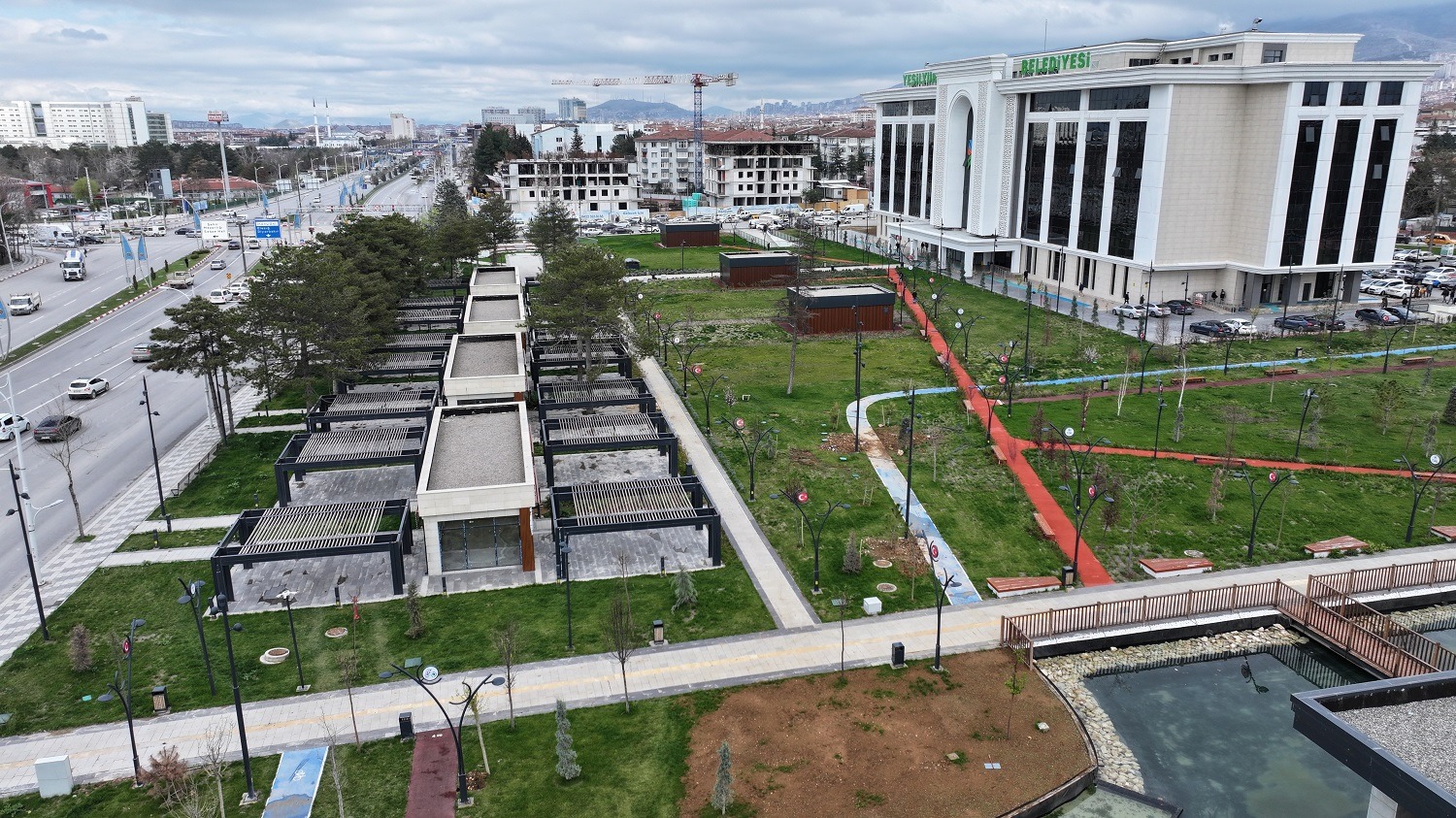 YEŞİLYURT BELEDİYESİ 8 TAŞINMAZI İHALEYLE KİRAYA VERECEK