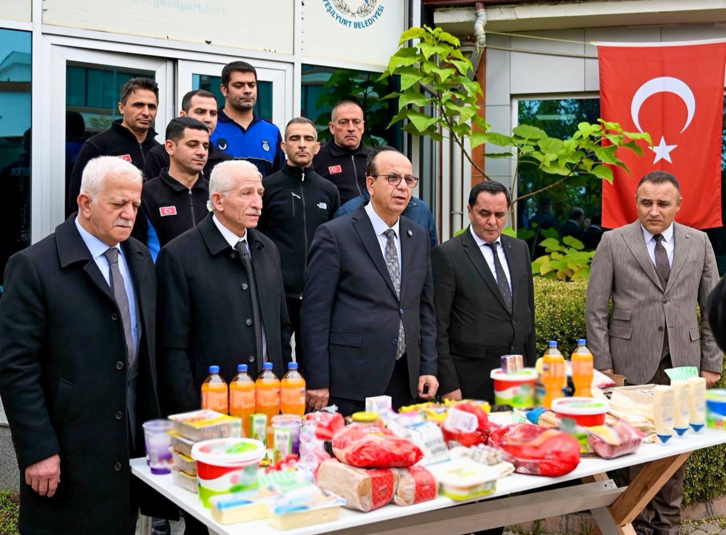 Yeşilyurt Belediyesi’nden Son Kullanma Tarihi Geçmiş Ürünlere Karşı Sıkı Denetim