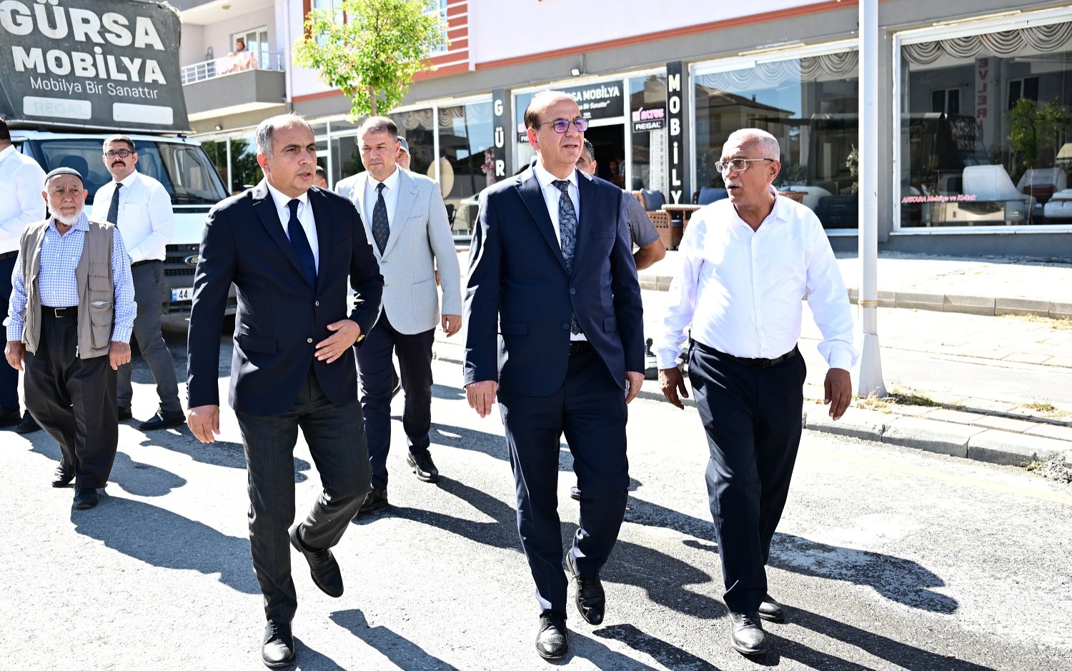 YEŞİLYURT BELEDİYESİ’NDEN TEMİZLİK ATAĞI!