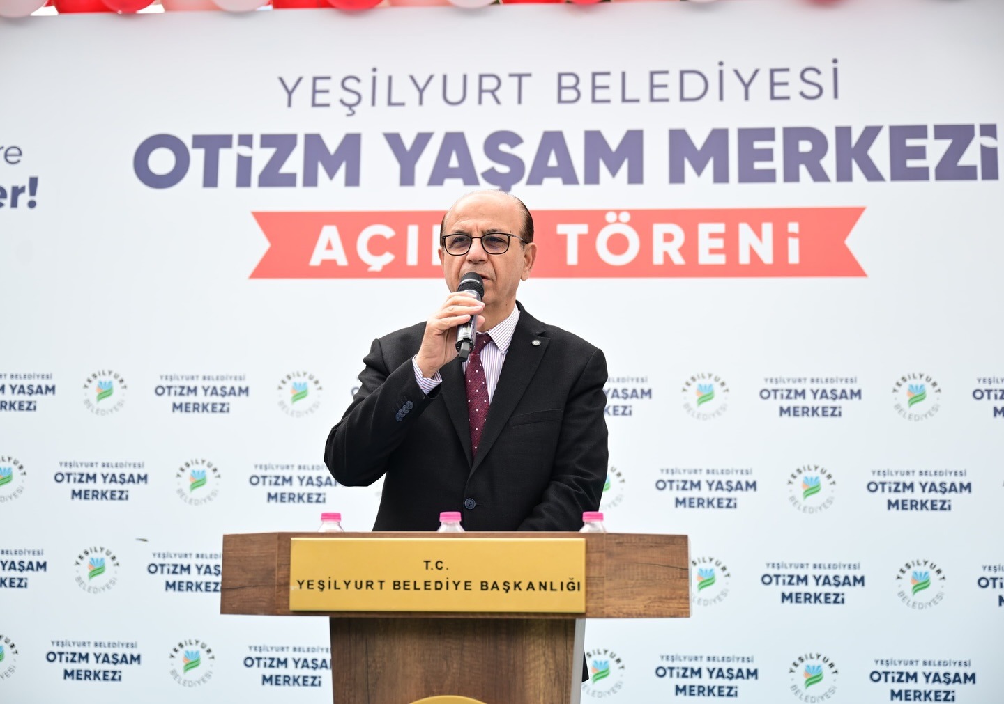 YEŞİLYURT BELEDİYESİ OTİZM YAŞAM VE DESTEK MERKEZİ HİZMETE SUNULDU