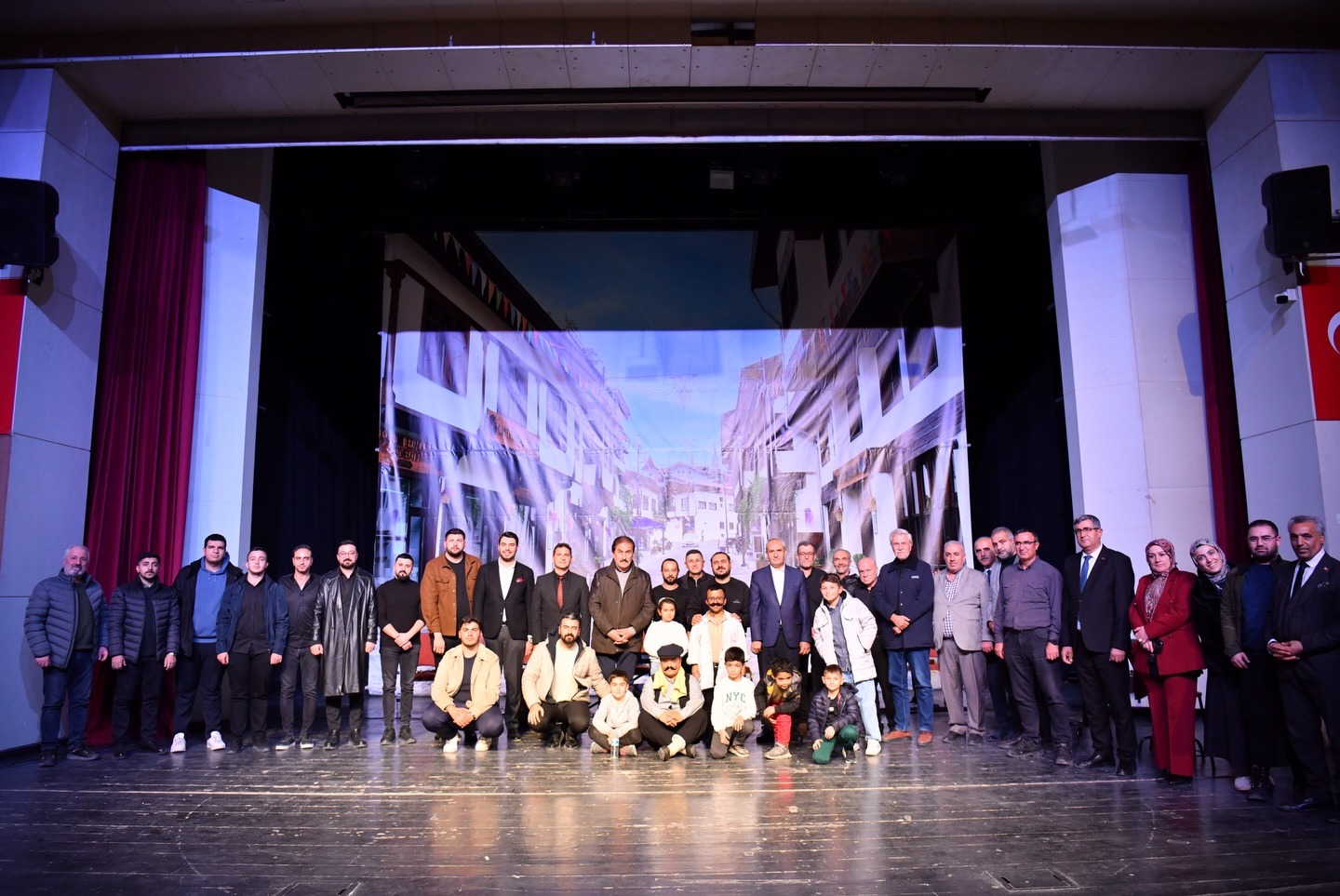 Yeşilyurt’ta Kahkaha ve Nostalji Buluştu