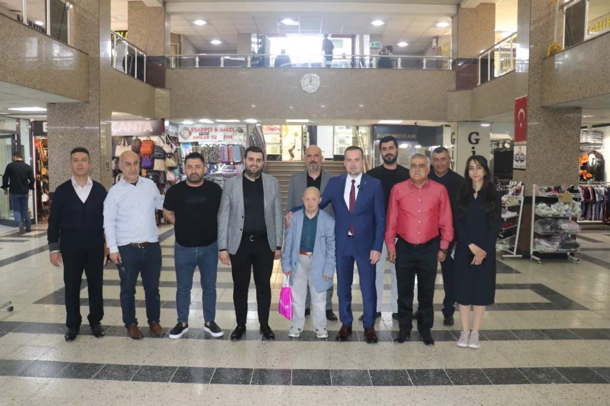 Halkın Adamı Karademir Esnaflarla