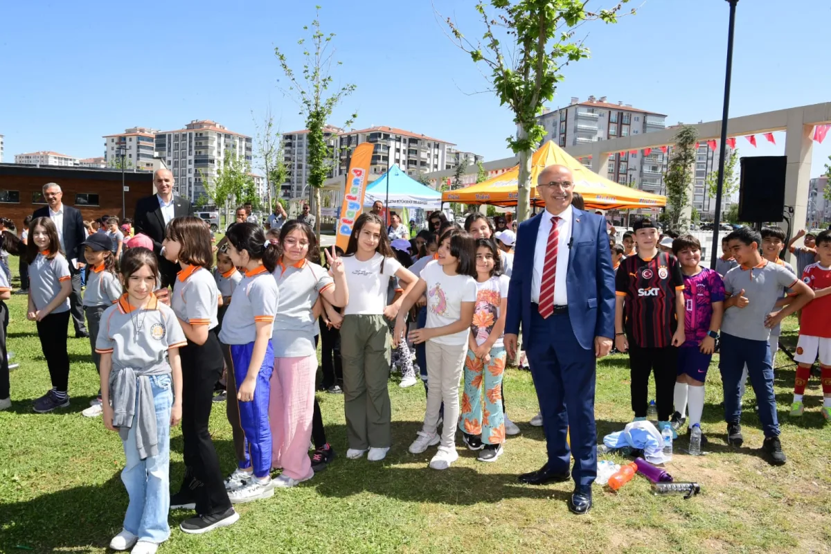 MALATYA’DA ÇOCUKLAR PLAYLAND ÇOCUK ŞENLİĞİNDE BULUŞUYOR