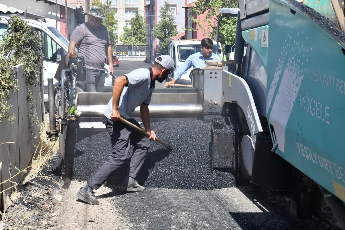 AŞAĞIBAĞLAR MAHALLESİ KONFORLU YOLLARA KAVUŞUYOR