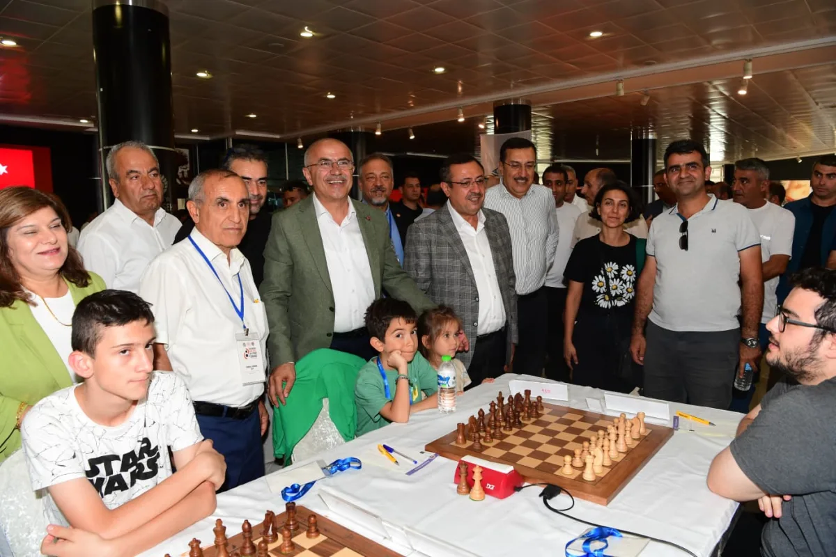 8. ULUSLARARASI ALTIN KAYISI SATRANÇ TURNUVASI BAŞLADI