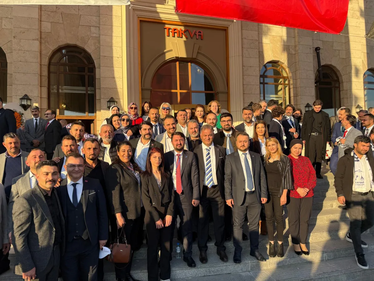 Başkan Zelyurt:"Anahtar Parti 1 Yaşında,Mutluyuz Umutluyuz."