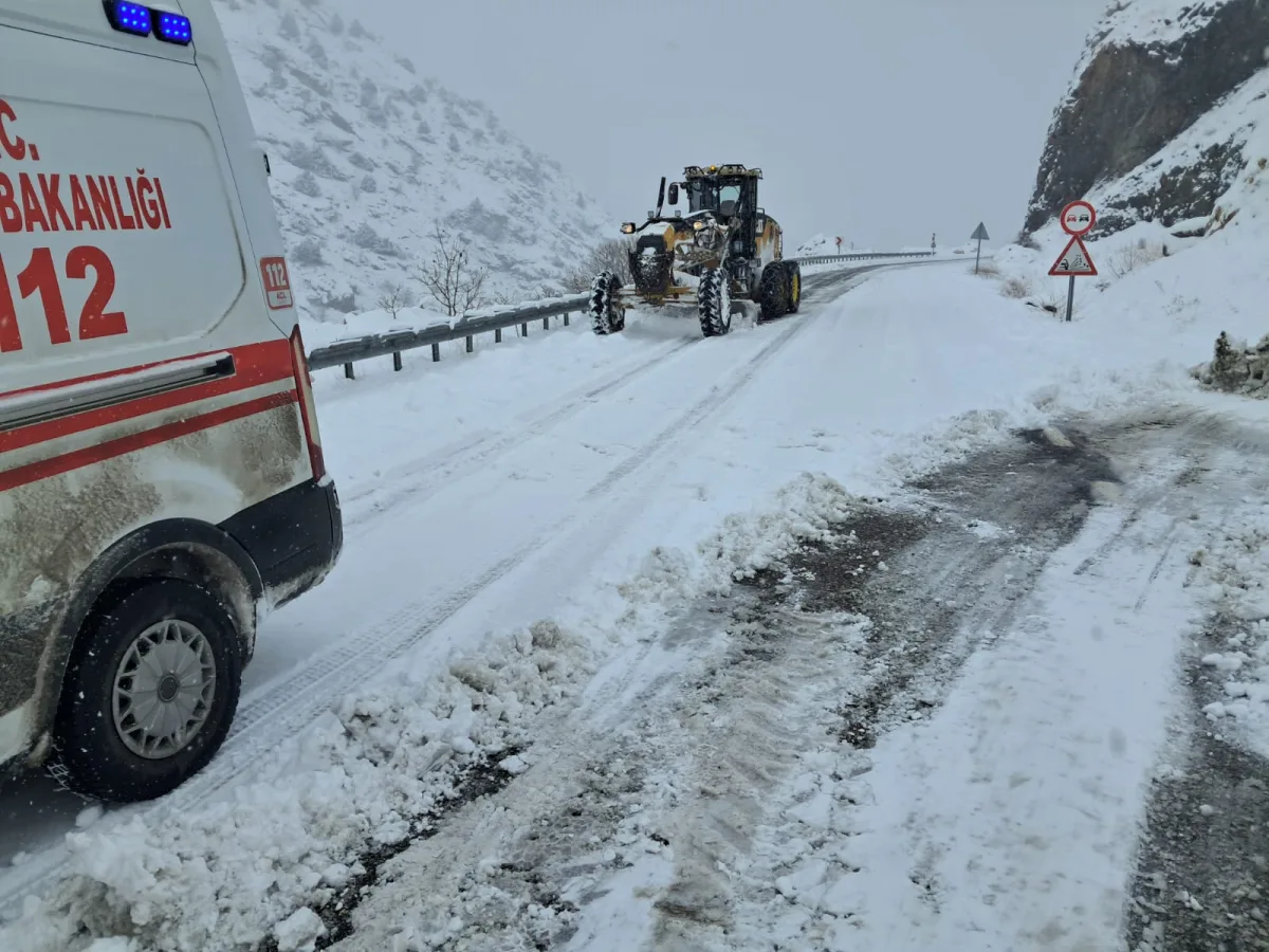 Malatya Büyükşehir Belediyesi Karla Mücadelede 155 Mahalle Yolunu Ulaşıma Açtı