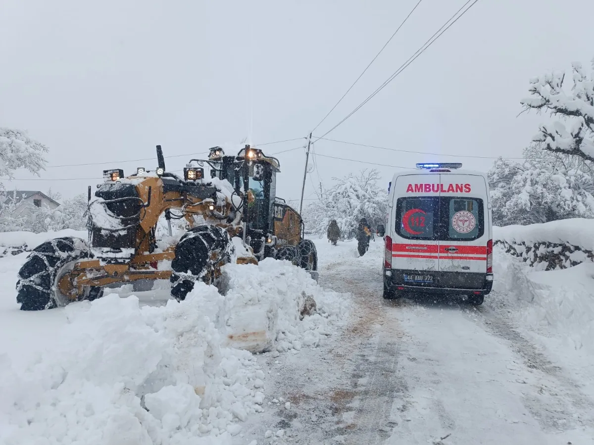 Büyükşehir Ambulanstaki Hasta İçin Seferber Oldu