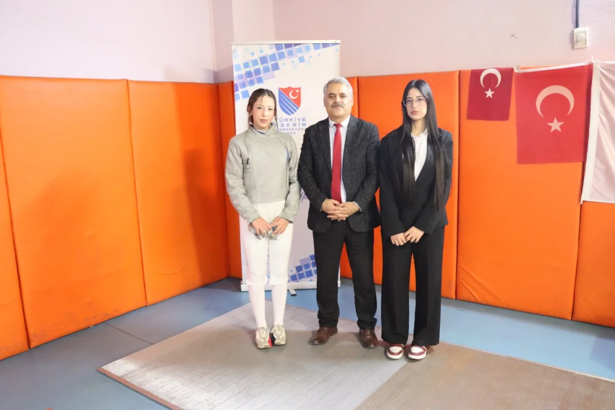Eskrimde İkiz Kardeşlerden Malatya’ya Çifte Başarı