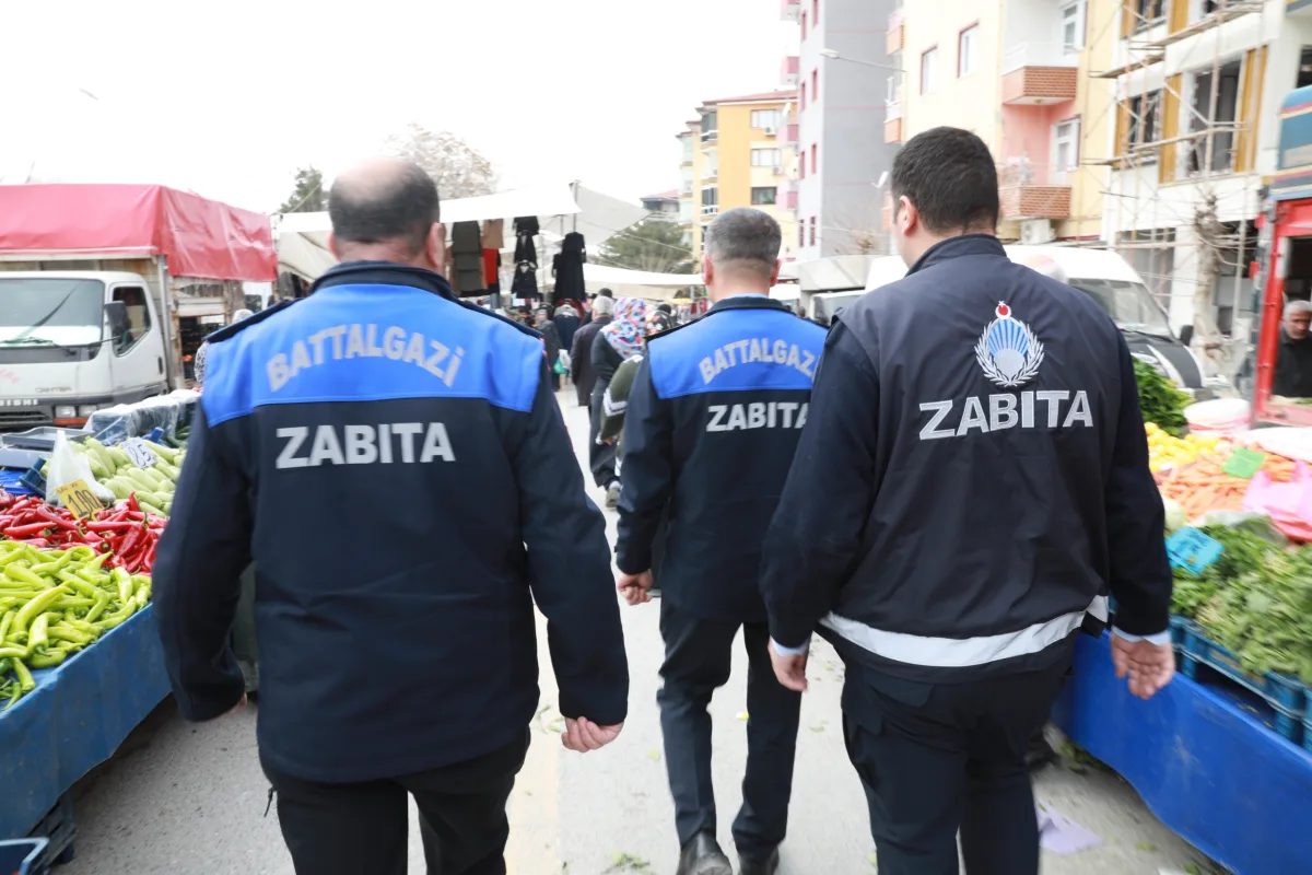 BATTALGAZİ’DE PAZARLARA ZABITA DENETİMİ