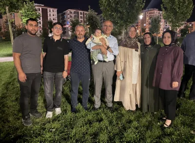 BAŞKAN ER YÜZÜNCÜ YIL KENT PARKI’NDA VATANDAŞLARLA BİR ARAYA GELDİ
